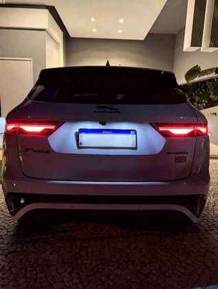JAGUAR F-PACE 2.0 P400E PHEV R-DYNAMIC SE AWD AUTOMÁTICO JAGUAR F-PACE 2.0 P400E PHEV R-DYNAMIC SE AWD AUTOMÁTICO